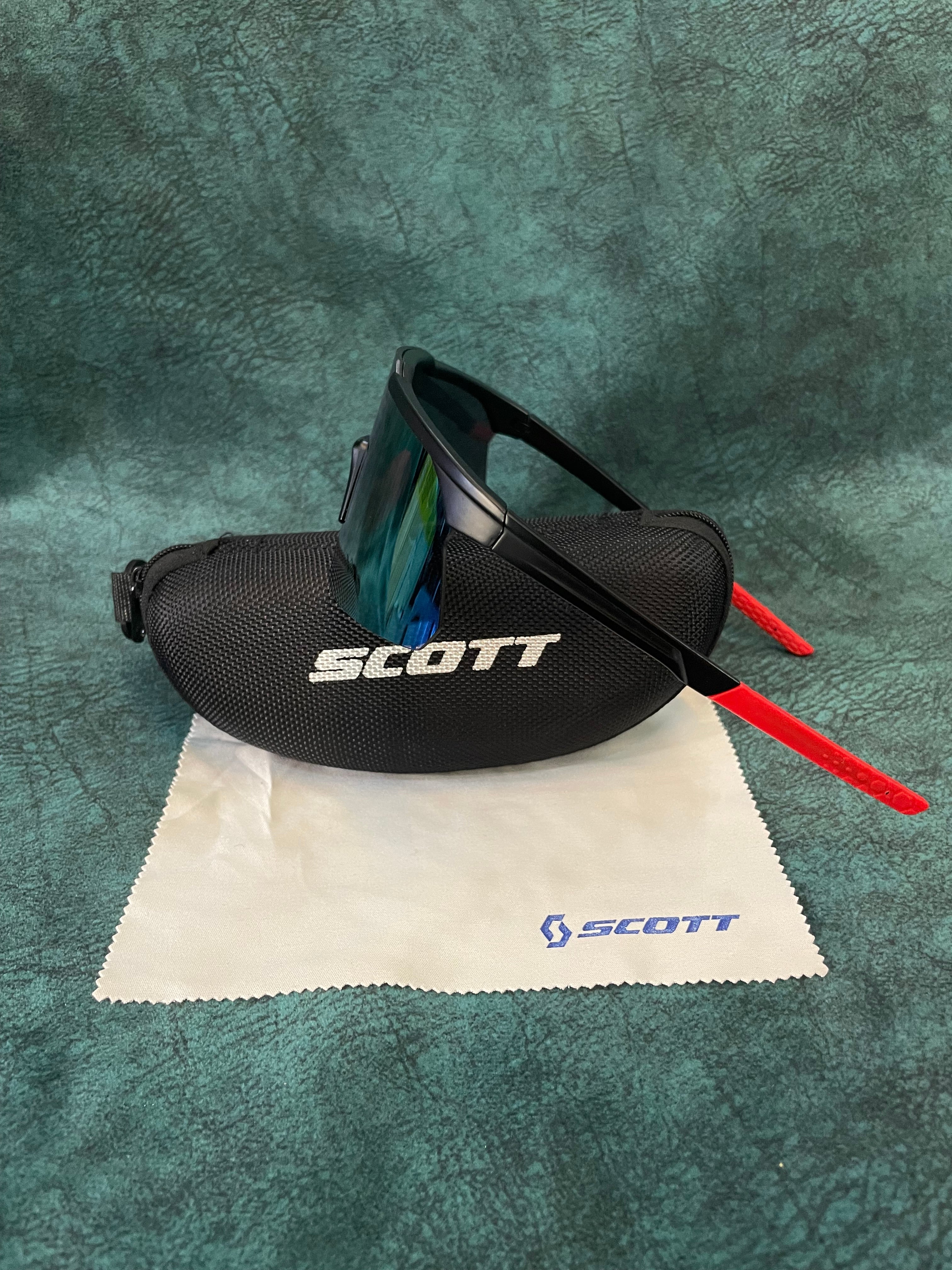 lunettes  Scott