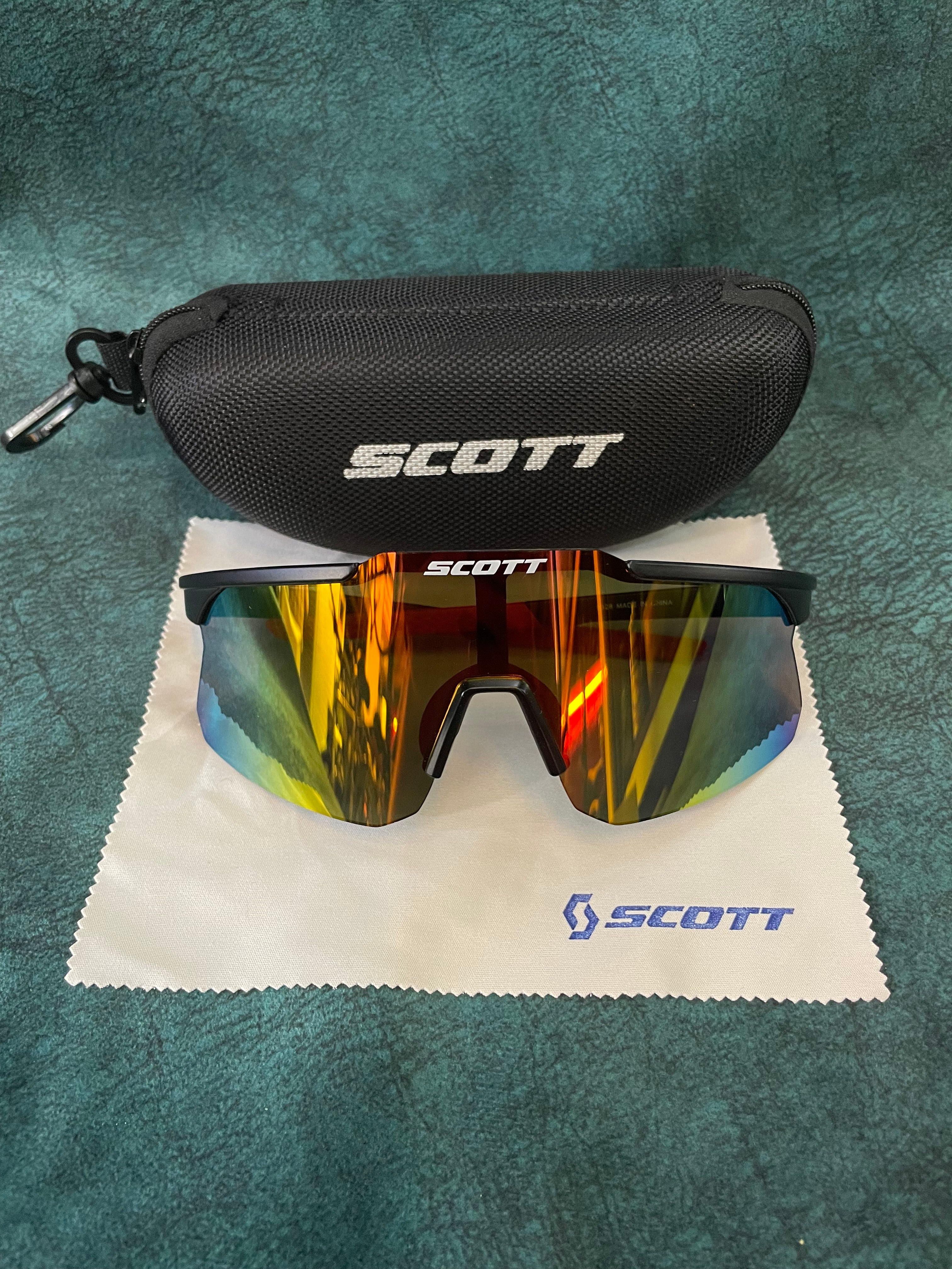 lunettes  Scott